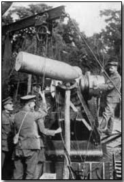 British 15-inch gun crew