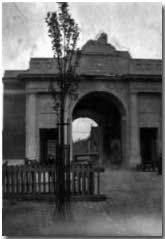 The Menin Gate in 1927