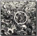 Hitler among a crowd at the outbreak of war (click to enlarge, copyright Simon Rees)